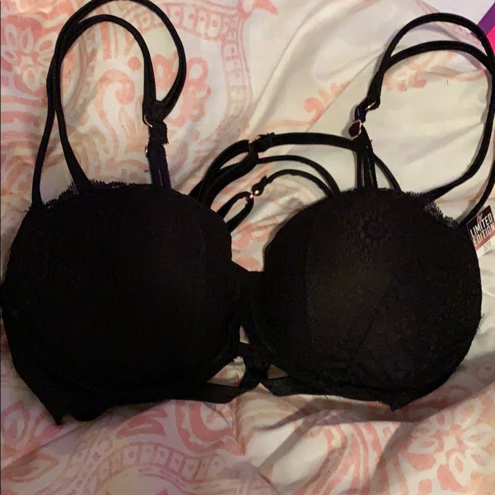 Brand New. Limited edition 32D